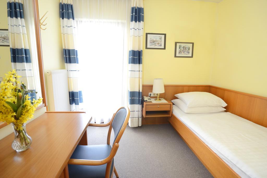 Hotel Moenichwalderhof Monichwald Chambre photo